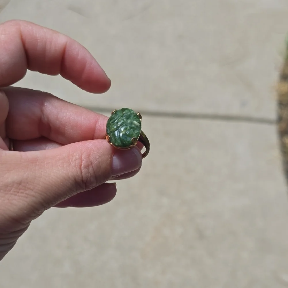 Antique & Vintage Carved Jade‎ ring, 10K Gold-filled